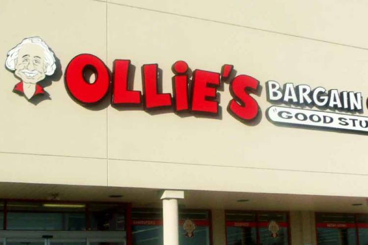 Ollie's Bargain Outlet National Service Flexlume